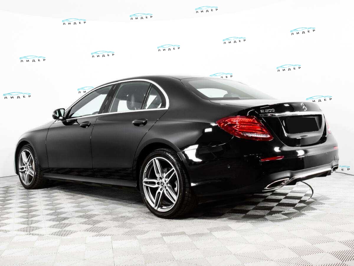 Б/У Мерседес-Бенц Е-Класс 2019 года. Фото: #6