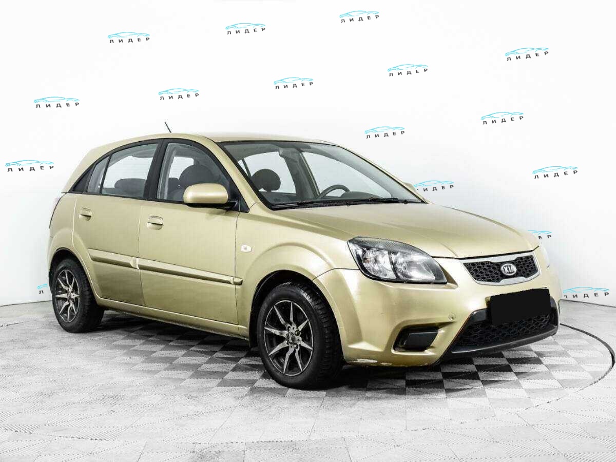 Б/У Киа Рио 2010 года. Фото: #2