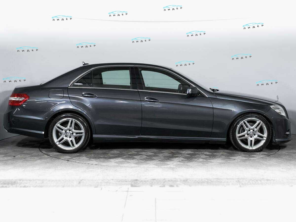 Б/У Мерседес-Бенц Е-Класс 2012 года. Фото: #3