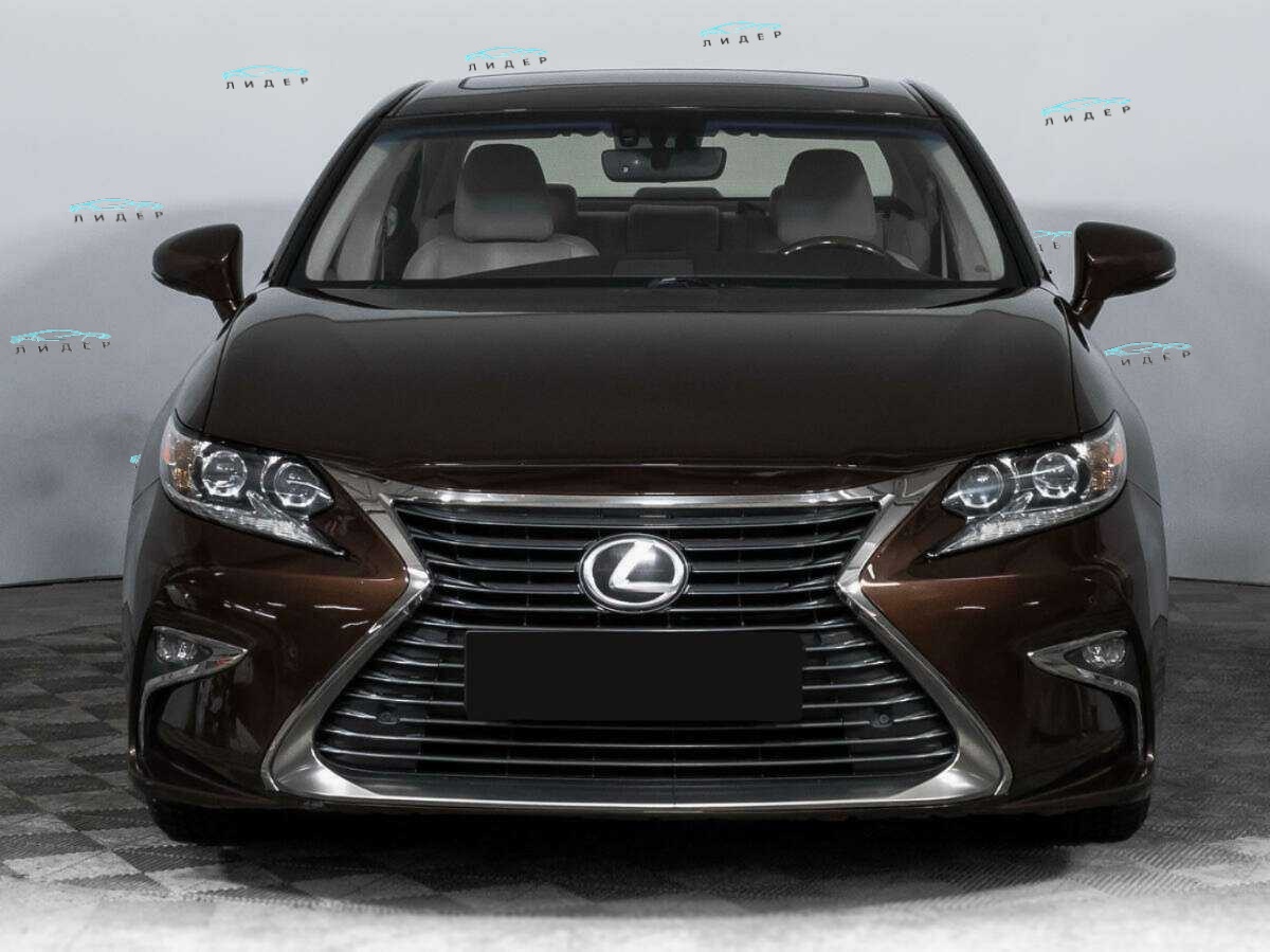 Б/У Лексус ЕС 2015 года. Фото: #1
