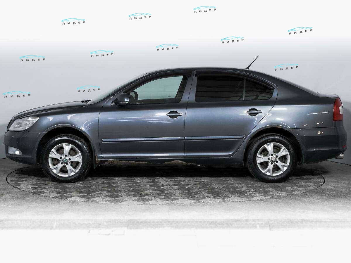 Б/У Шкода Октавия 2009 года. Фото: #7