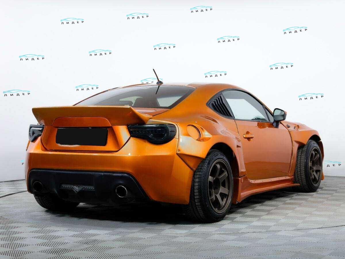 Б/У Тойота ГТ86 2012 года. Фото: #3