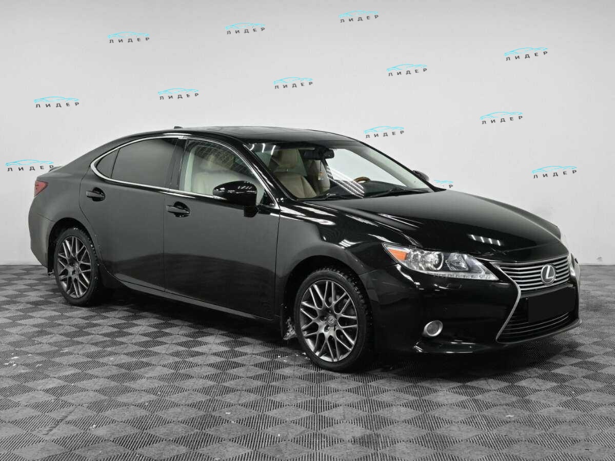 Б/У Лексус ЕС 2012 года. Фото: #2