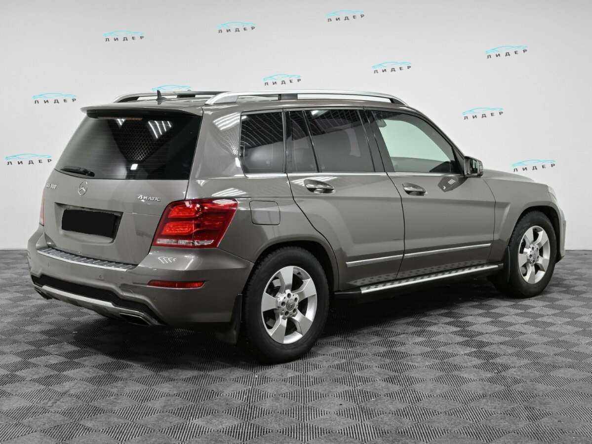 Б/У Мерседес-Бенц ГЛК-Класс 2015 года. Фото: #1