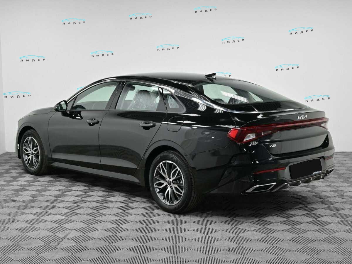 Б/У Киа К5 2023 года. Фото: #3