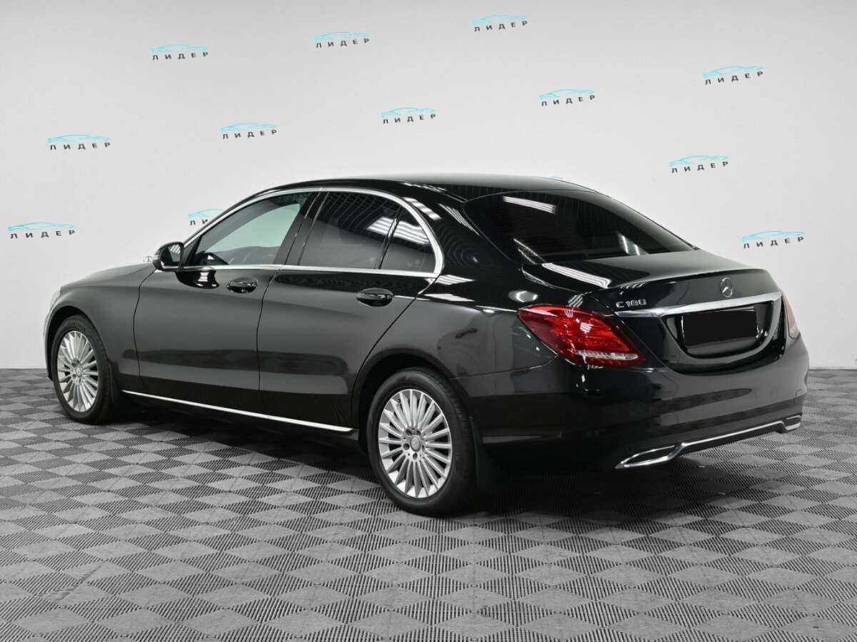 Б/У Мерседес-Бенц Ц-Класс 2016 года. Фото: #3