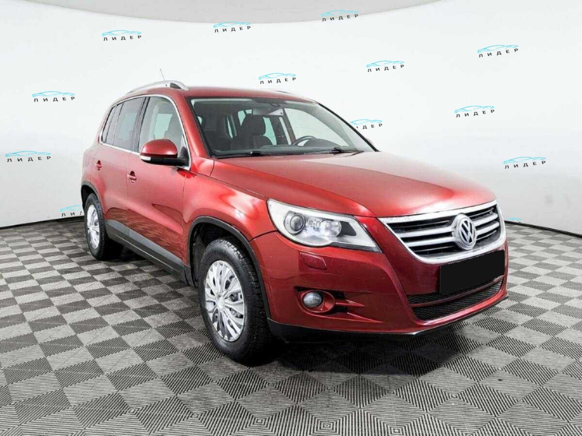 Б/У Фольксваген Тигуан 2010 года. Фото: #2