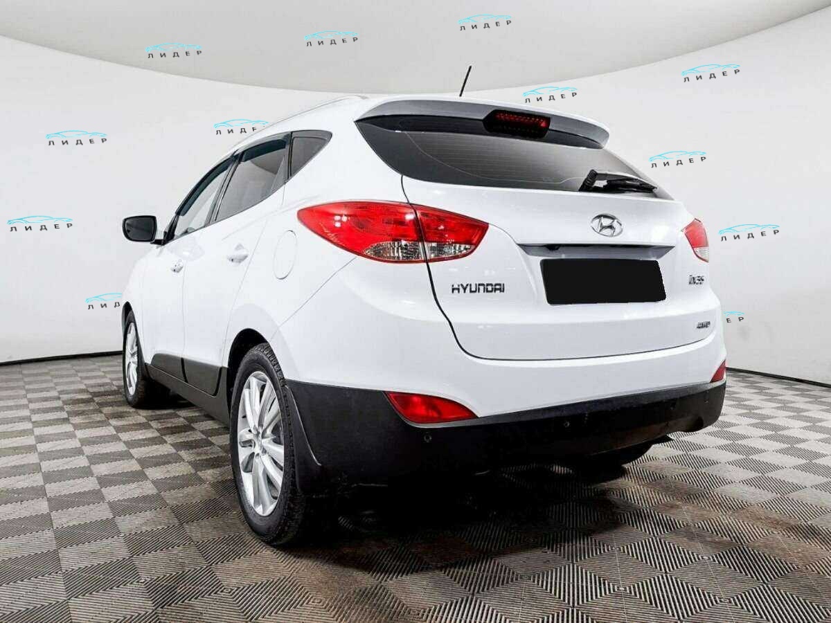 Б/У Хендай ай-икс35 2011 года. Фото: #6