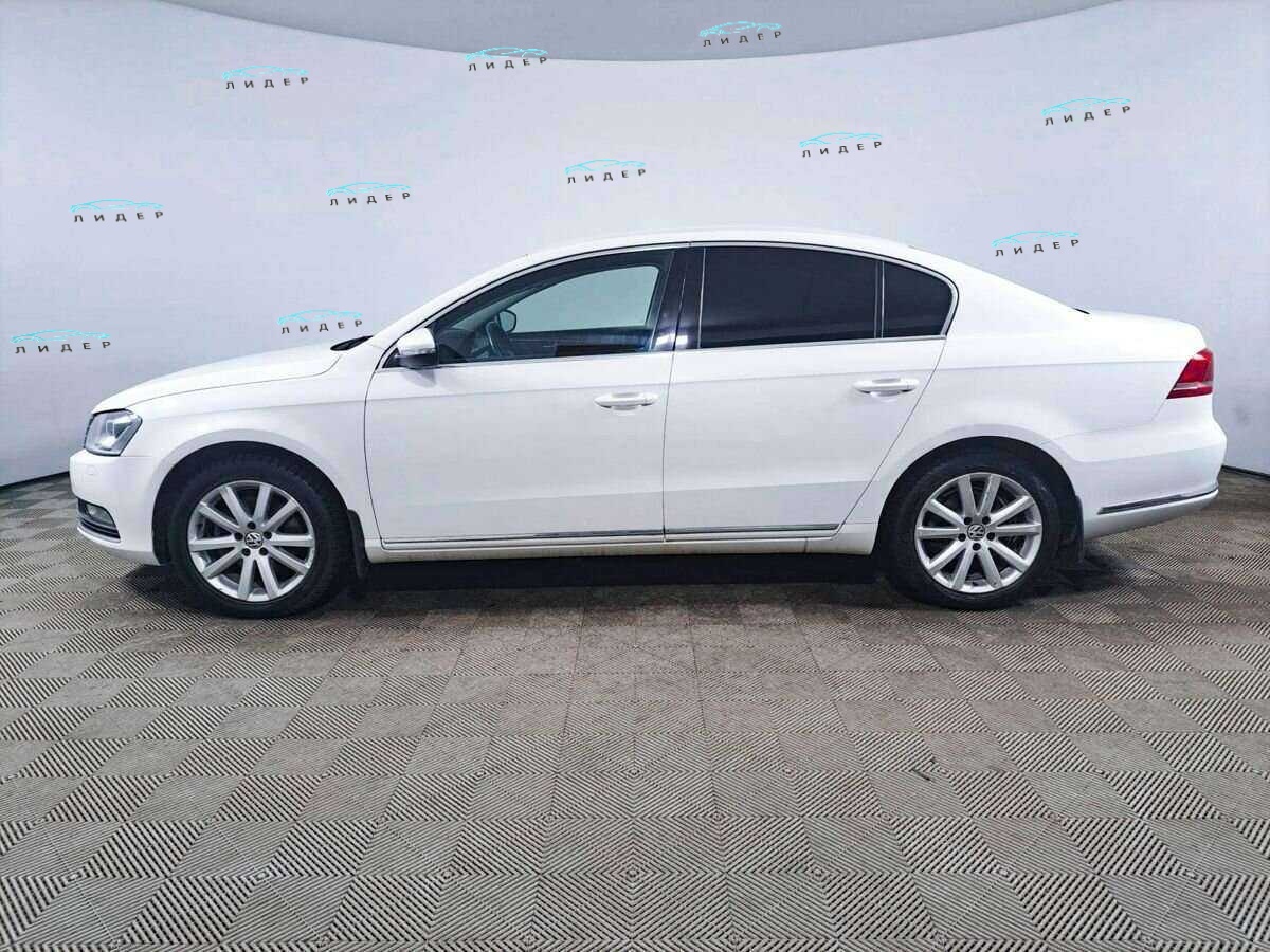 Б/У Фольксваген Пассат 2011 года. Фото: #7