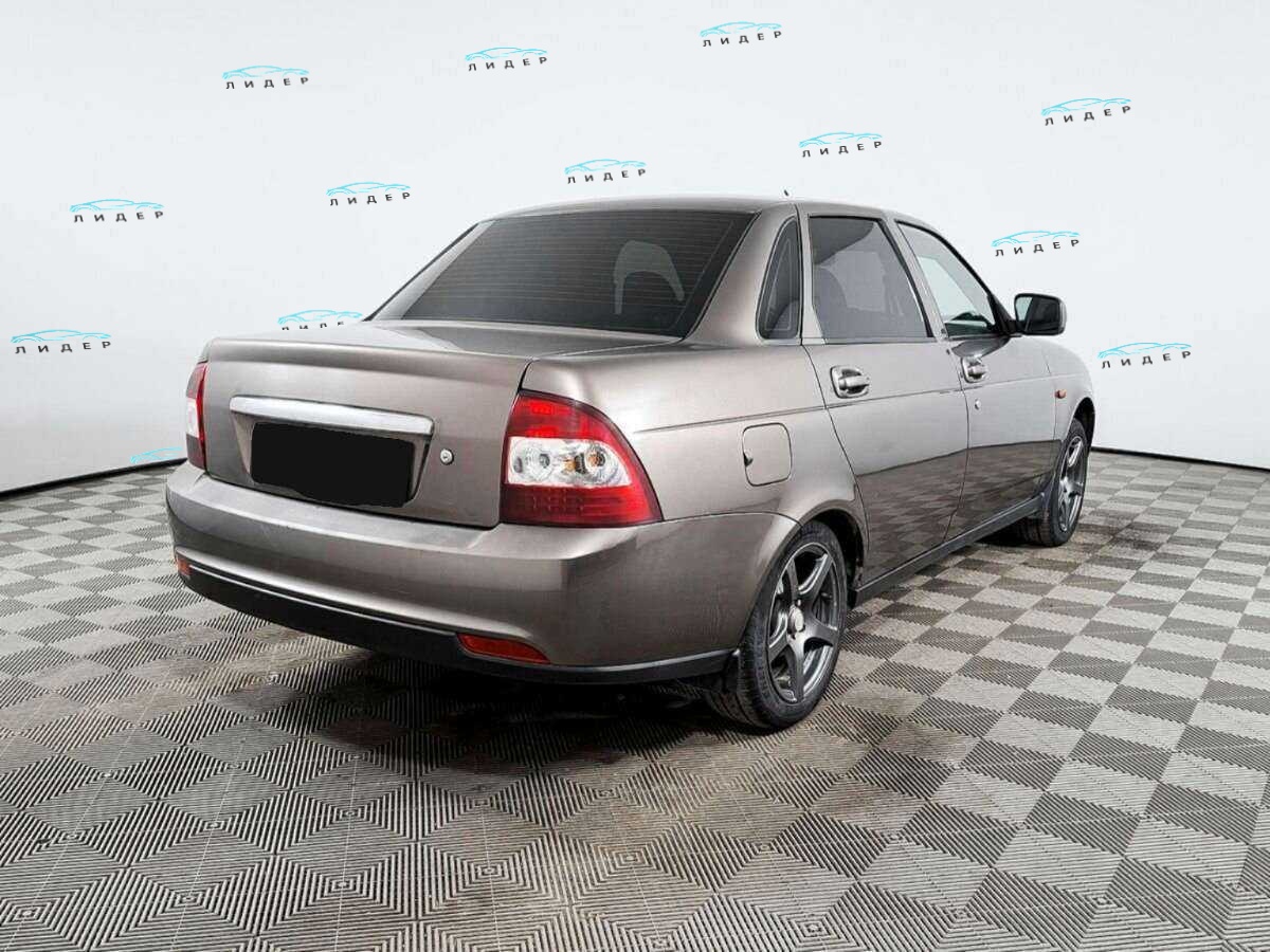 Б/У Лада (ВАЗ) Приора 2015 года. Фото: #3