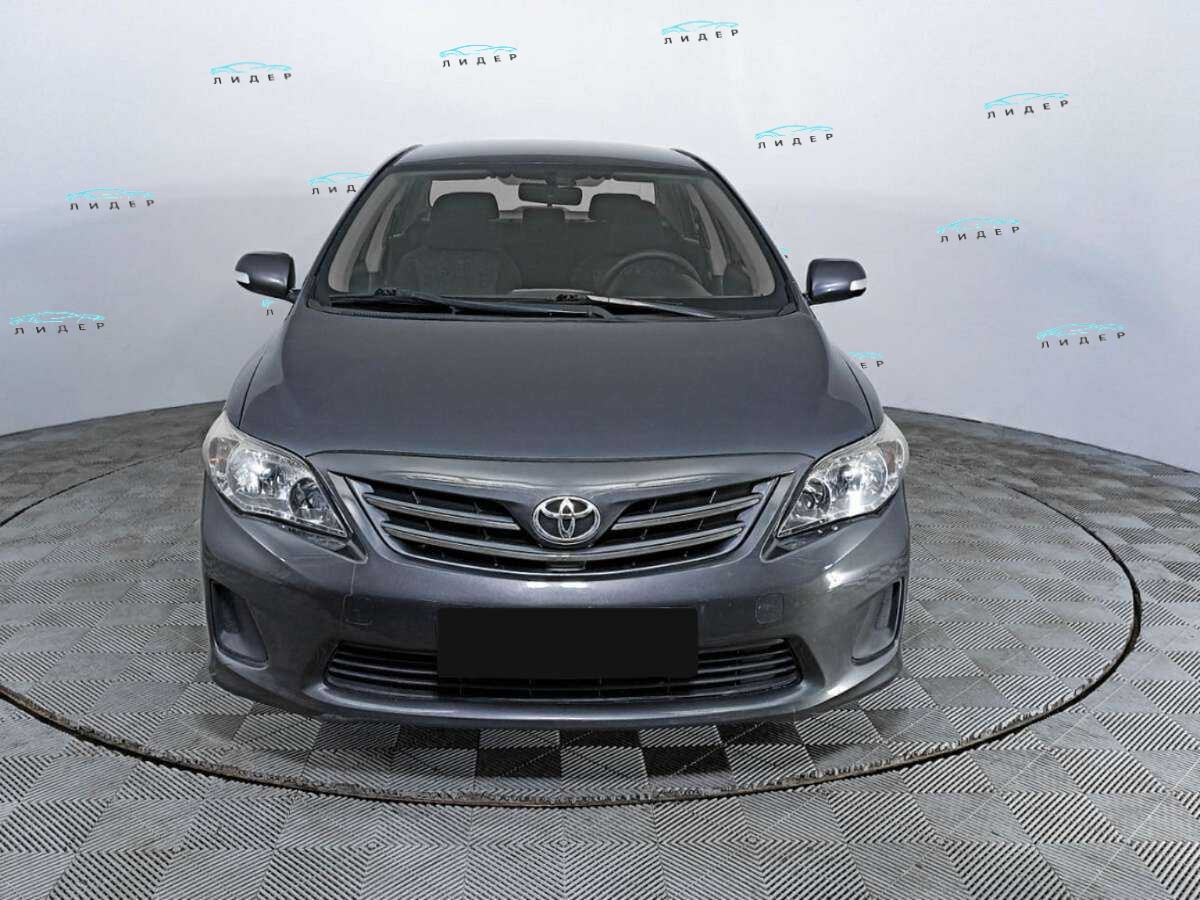 Б/У Тойота Королла 2011 года. Фото: #1