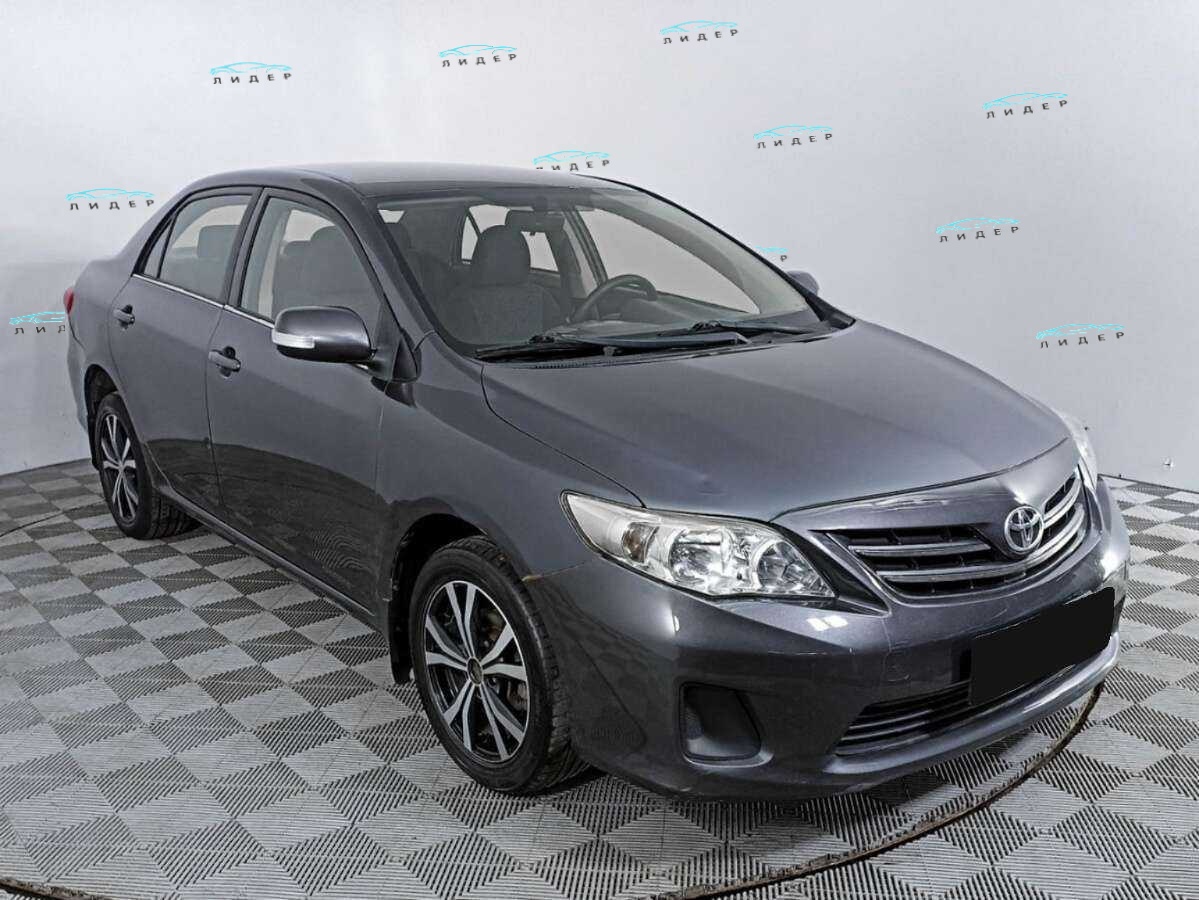 Б/У Тойота Королла 2011 года. Фото: #2