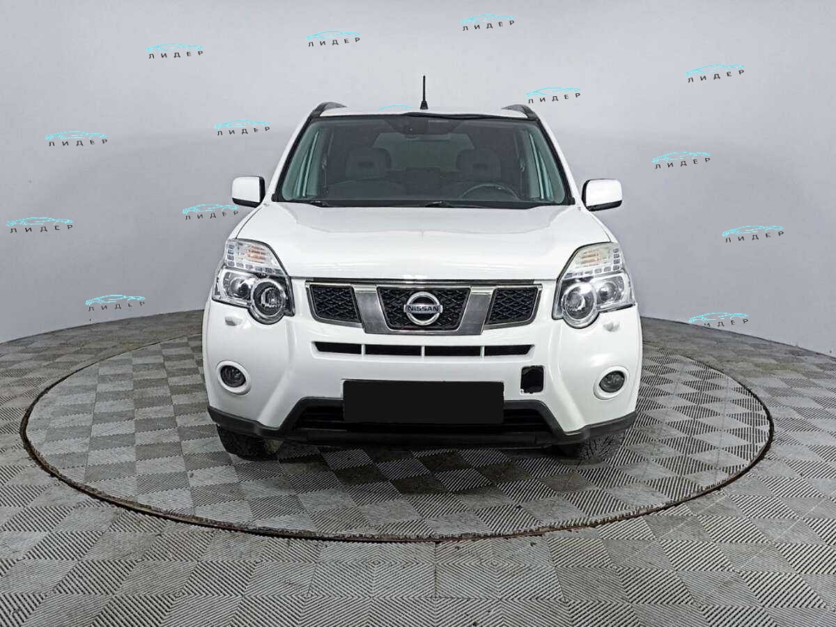 Б/У Ниссан Икс-Трейл 2011 года. Фото: #1