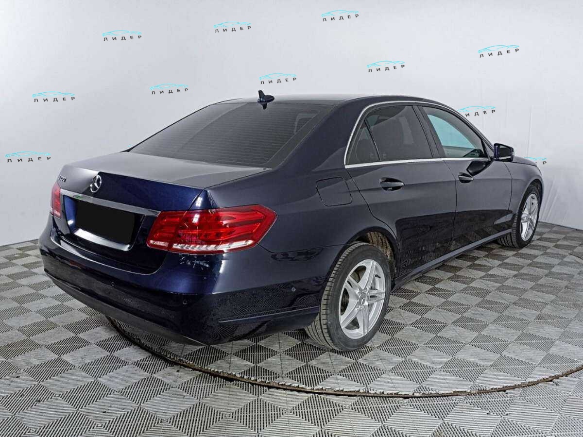 Б/У Мерседес-Бенц Е-Класс 2013 года. Фото: #4