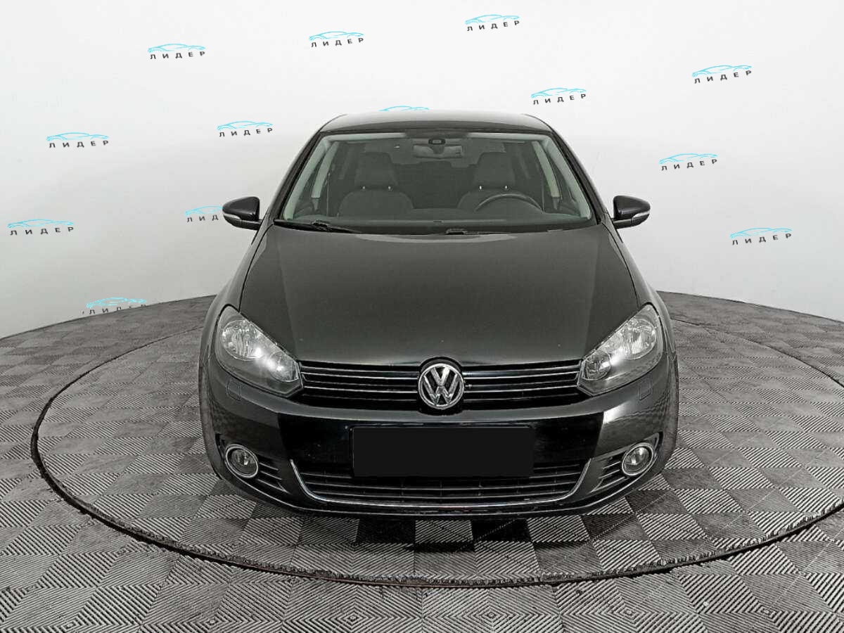 Б/У Фольксваген Гольф 2011 года. Фото: #1