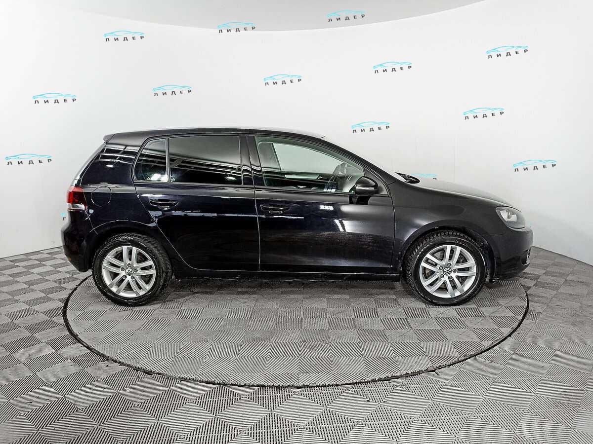 Б/У Фольксваген Гольф 2011 года. Фото: #3