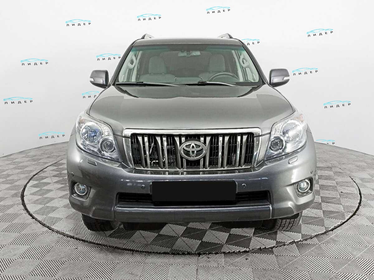 Б/У Тойота Лэнд Крузер Прадо 2012 года. Фото: #1