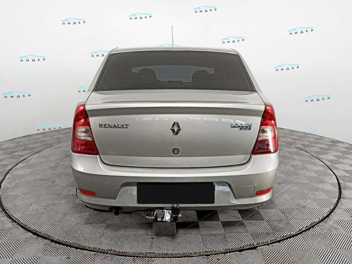 Б/У Рено Логан 2011 года. Фото: #5