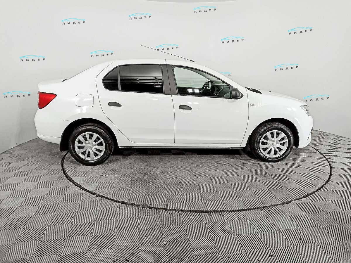 Б/У Рено Логан 2018 года. Фото: #3