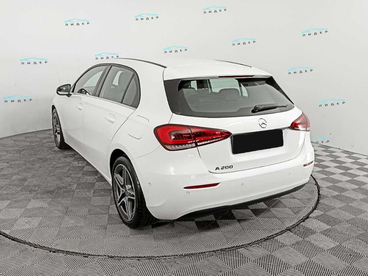 Б/У Мерседес-Бенц А-Класс 2018 года. Фото: #6