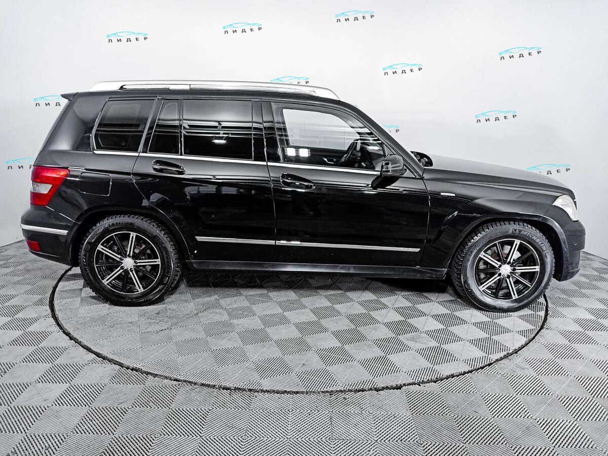 Б/У Мерседес-Бенц ГЛК-Класс 2010 года. Фото: #3