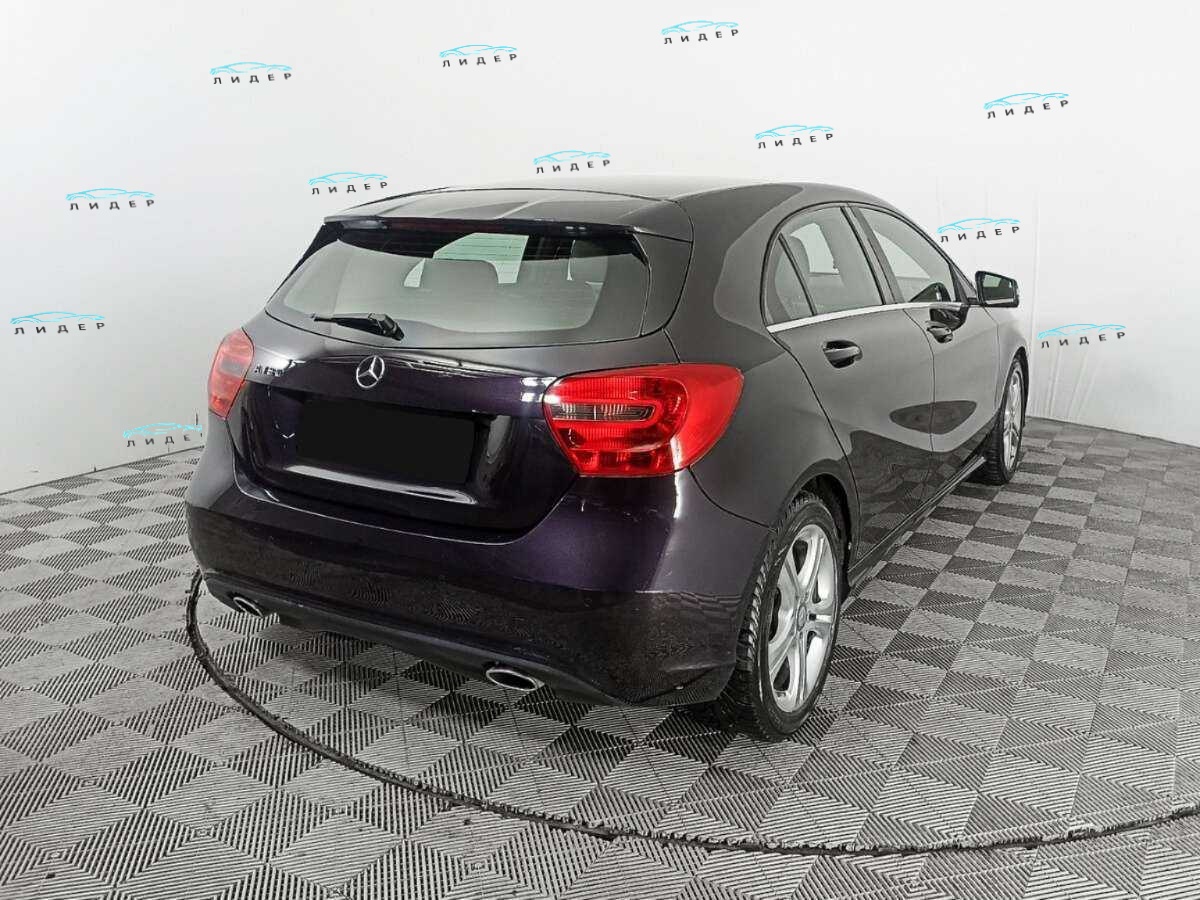 Б/У Мерседес-Бенц А-Класс 2014 года. Фото: #3