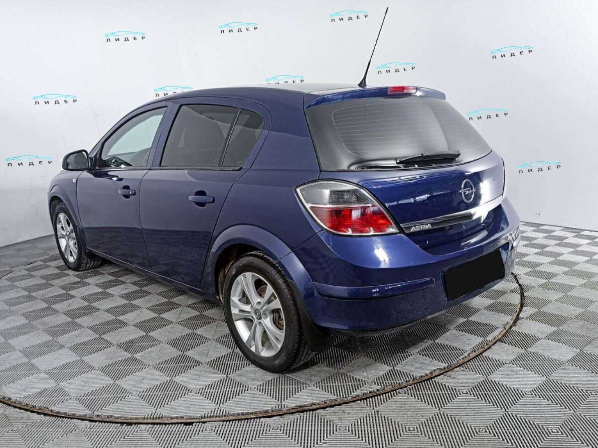 Б/У Опель Астра 2011 года. Фото: #6