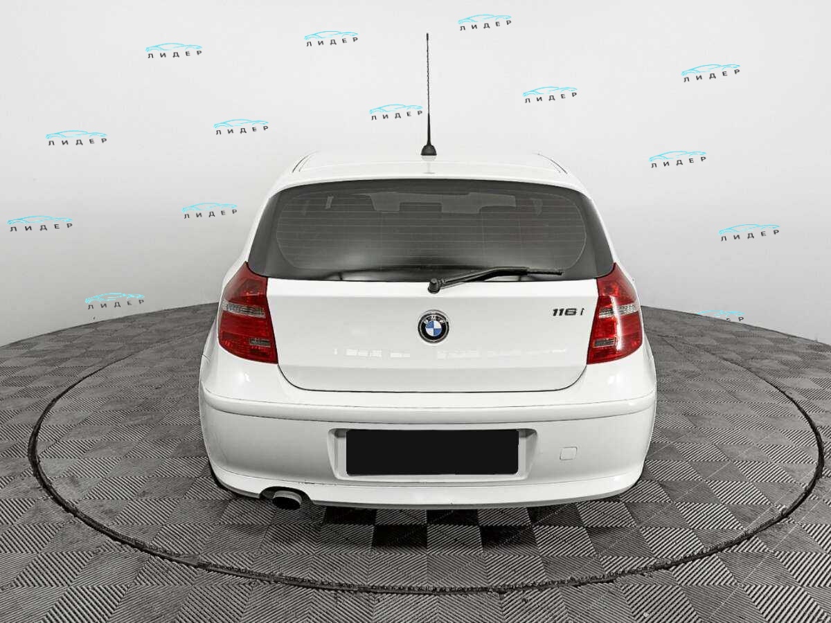 Б/У БМВ 1 серии 2010 года. Фото: #4