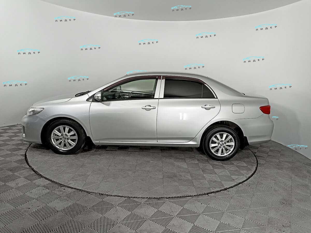 Б/У Тойота Королла 2011 года. Фото: #7