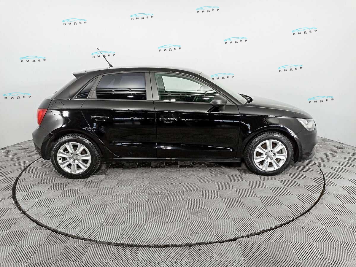 Б/У Ауди А1 2012 года. Фото: #3