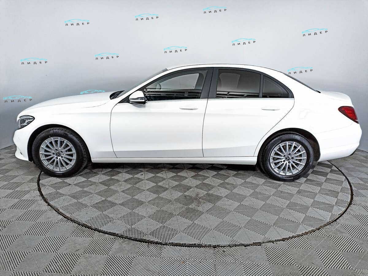 Б/У Мерседес-Бенц Ц-Класс 2018 года. Фото: #7