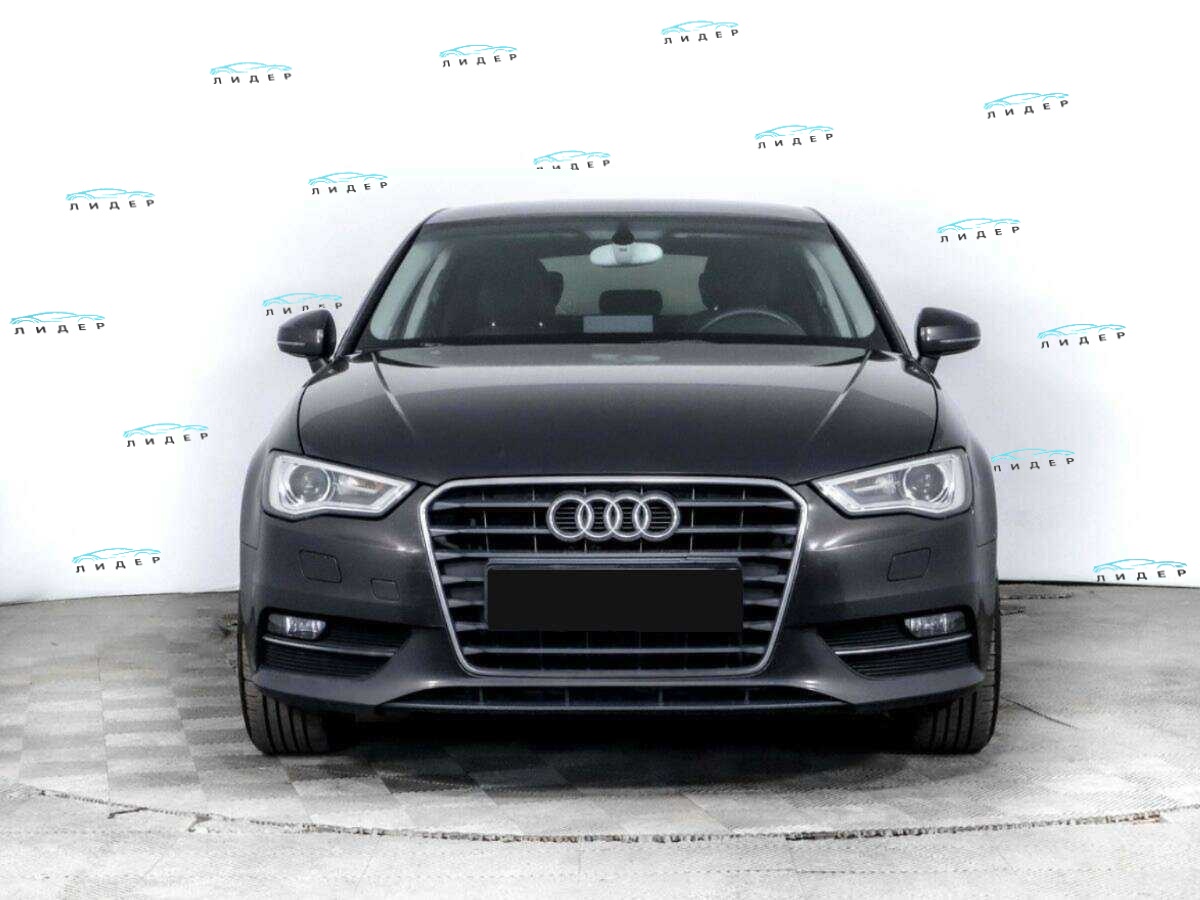Б/У Ауди А3 2013 года. Фото: #1
