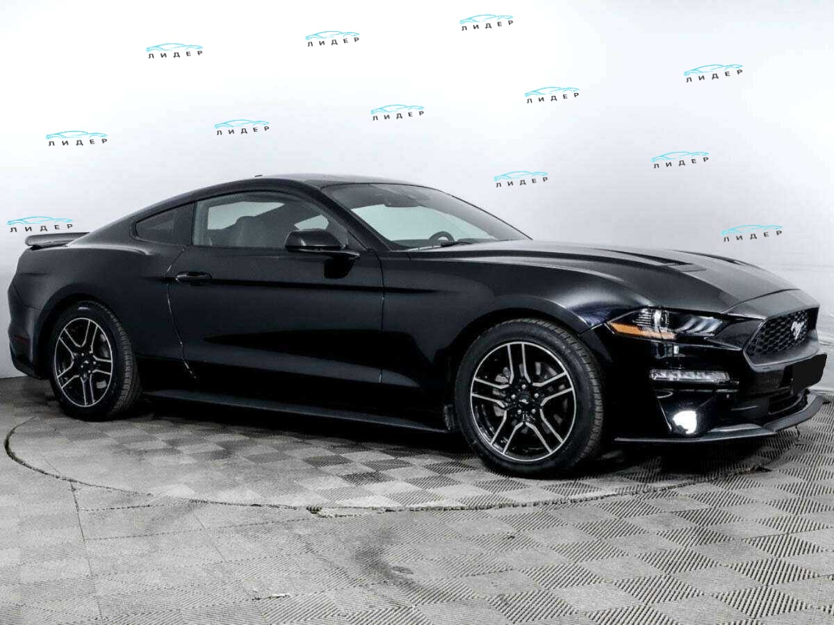Б/У Форд Мустанг 2021 года. Фото: #2