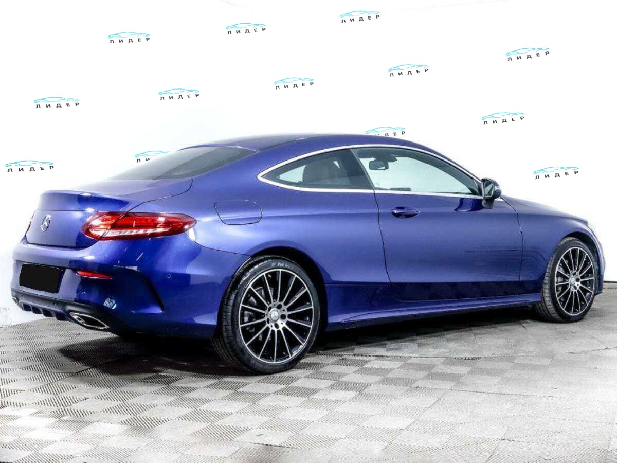 Б/У Мерседес-Бенц Ц-Класс 2016 года. Фото: #3