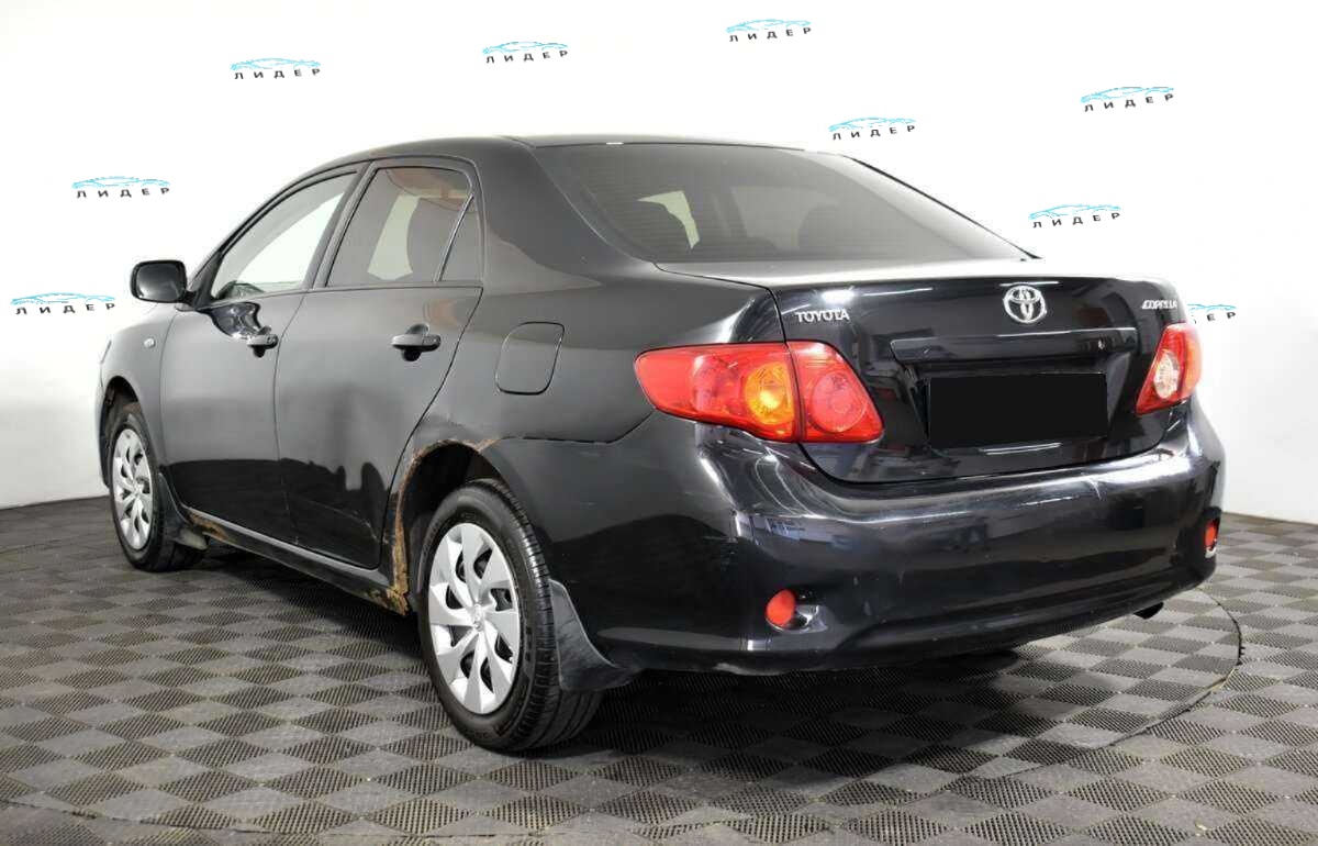 Б/У Тойота Королла 2008 года. Фото: #4