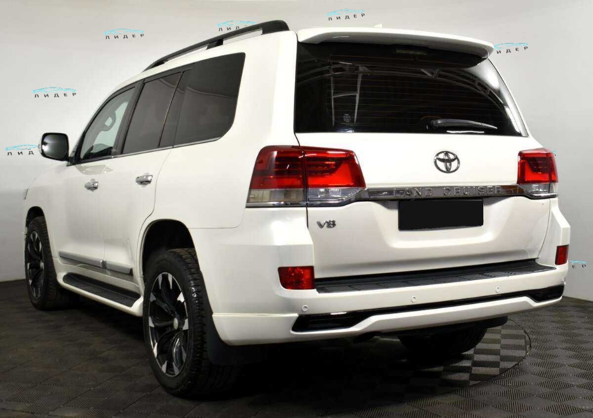 Б/У Тойота Лэнд Крузер 2016 года. Фото: #5