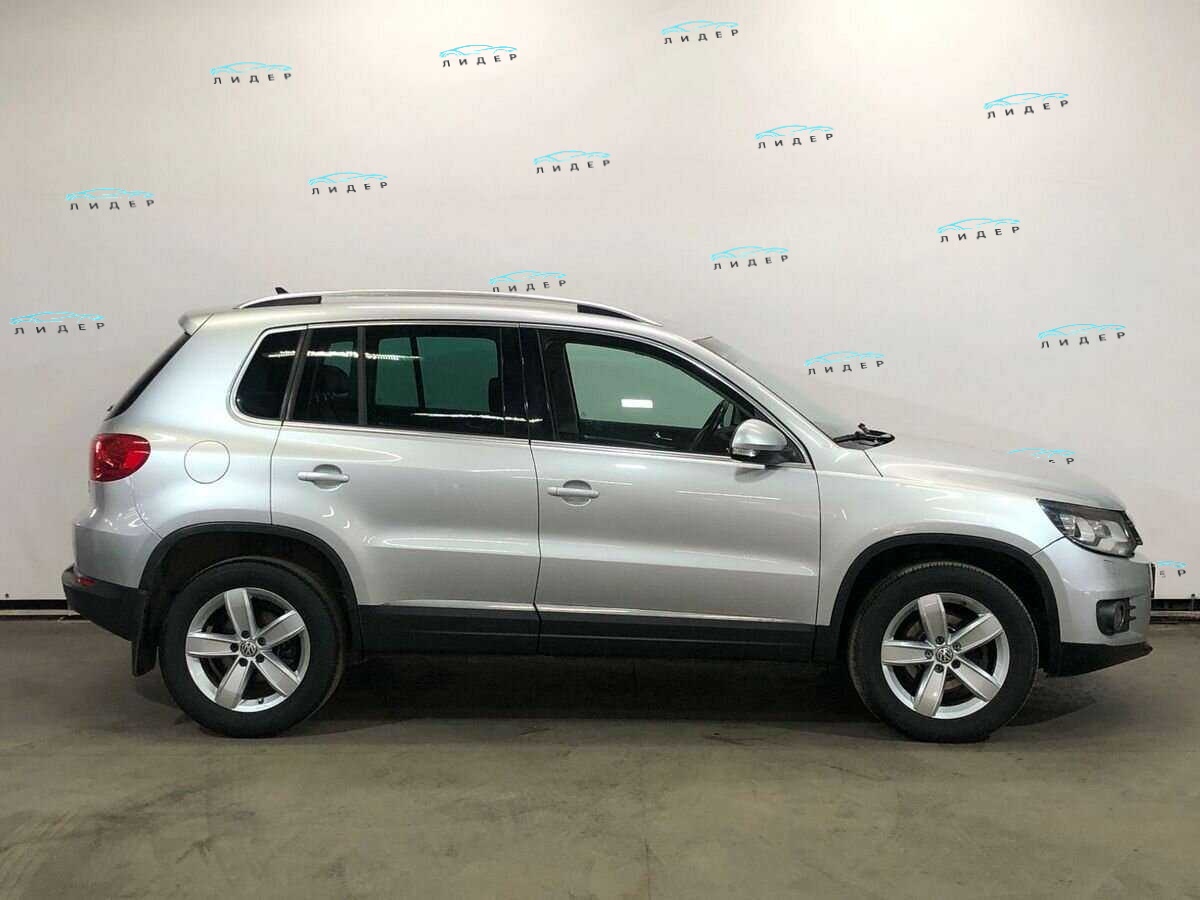 Б/У Фольксваген Тигуан 2011 года. Фото: #3