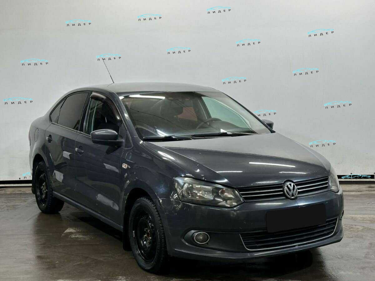 Б/У Фольксваген Поло 2011 года. Фото: #2
