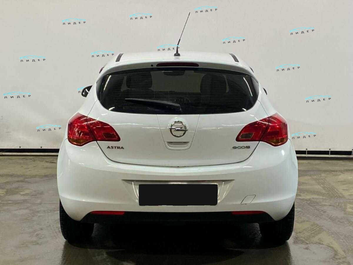 Б/У Опель Астра 2010 года. Фото: #5