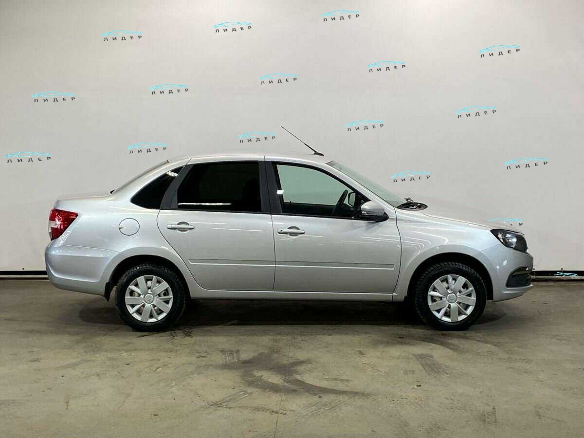 Б/У Лада (ВАЗ) Гранта 2023 года. Фото: #3