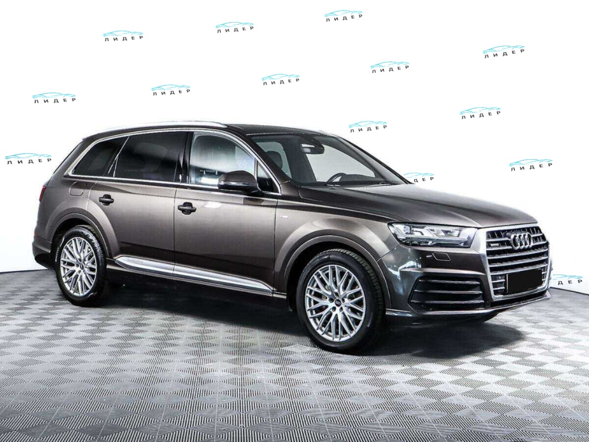 Б/У Ауди К7 2015 года. Фото: #2