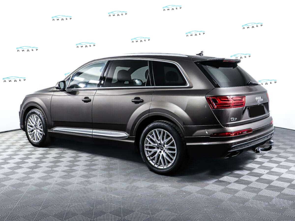 Б/У Ауди К7 2015 года. Фото: #6