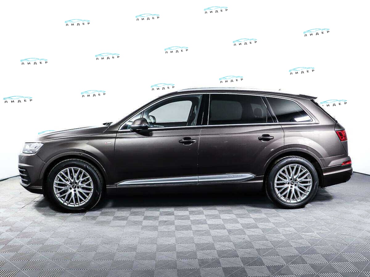 Б/У Ауди К7 2015 года. Фото: #7