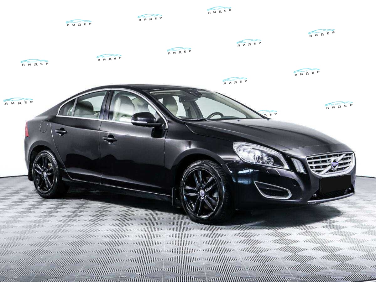 Б/У Вольво С60 2011 года. Фото: #2