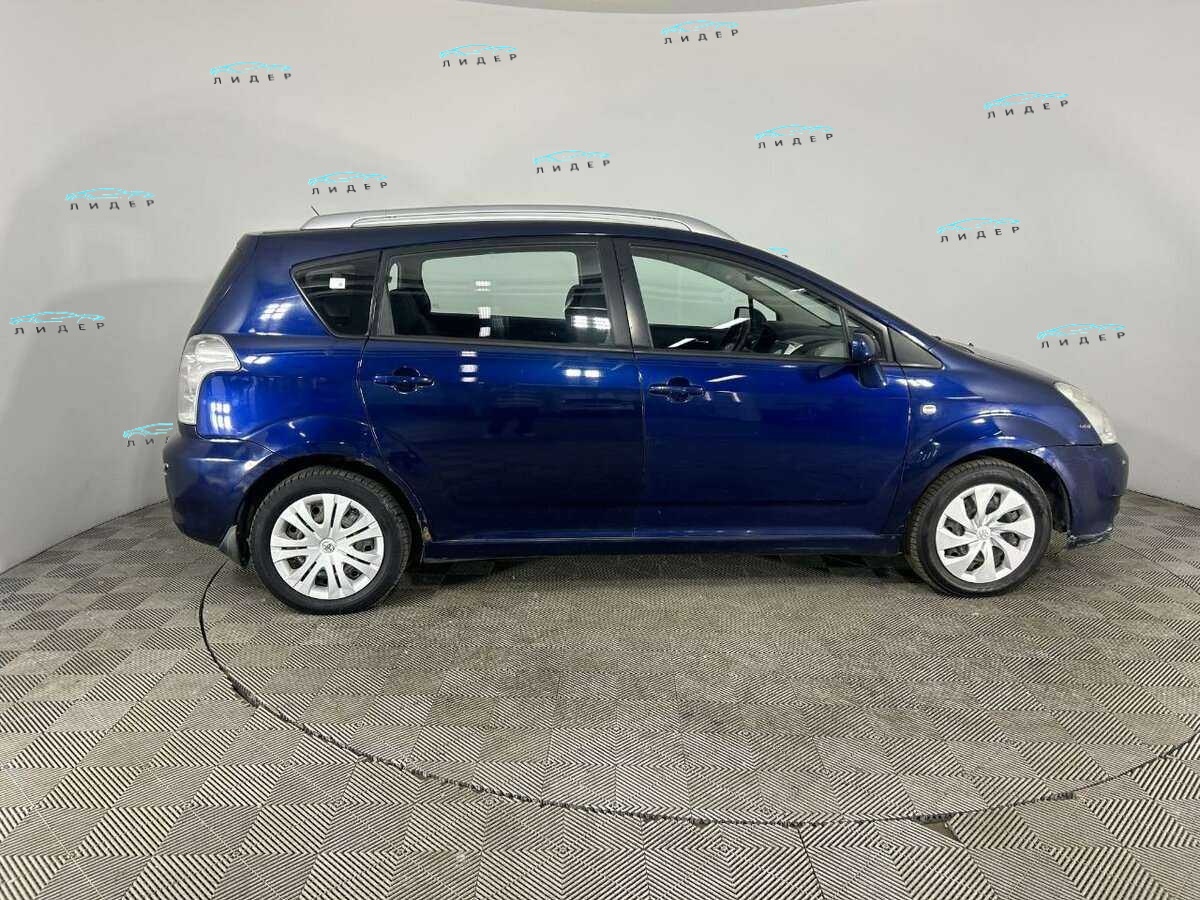 Б/У Тойота Королла Версо 2006 года. Фото: #3