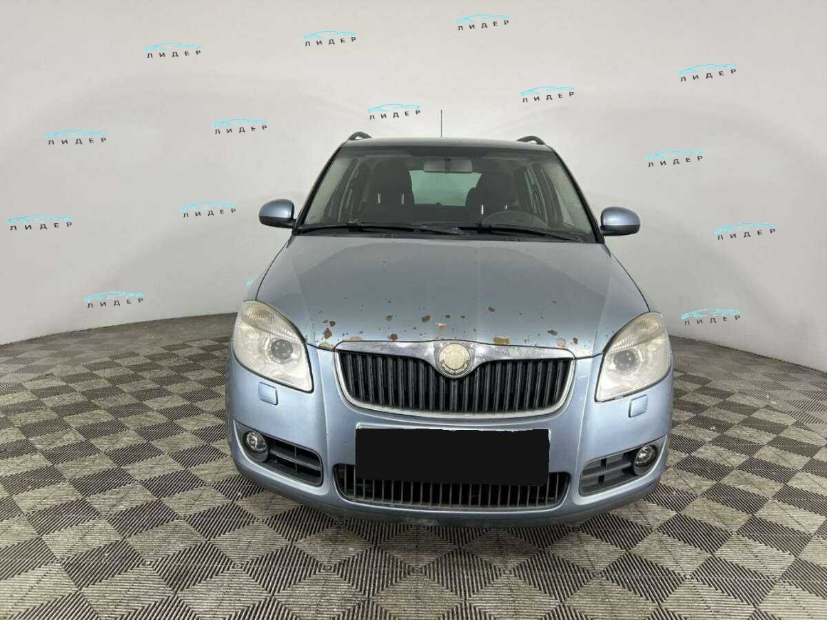 Б/У Шкода Фабия 2008 года. Фото: #1