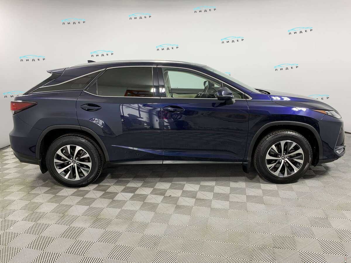 Б/У Лексус Р-Икс 2020 года. Фото: #3