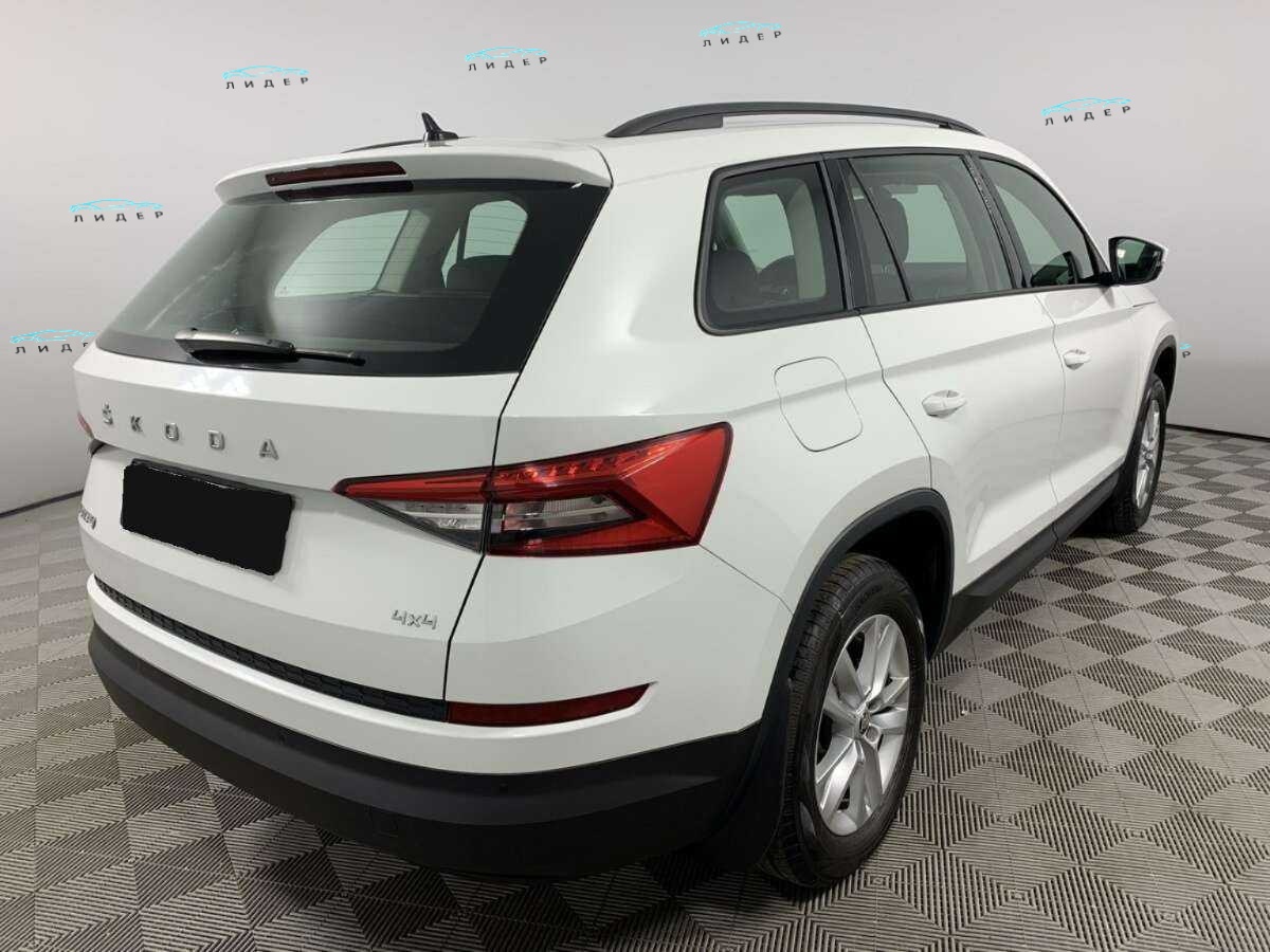 Б/У Шкода Кодиак 2020 года. Фото: #4