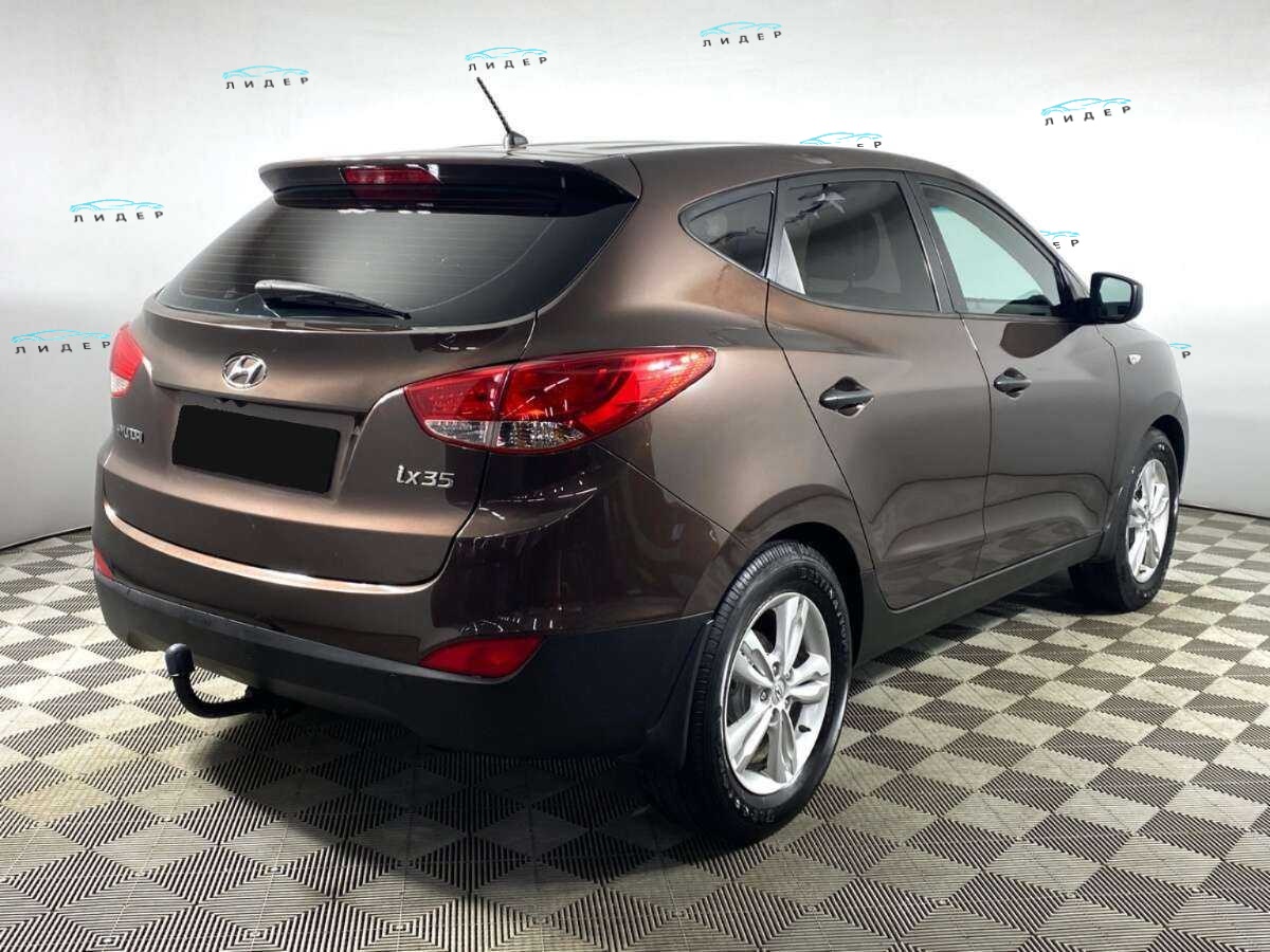 Б/У Хендай ай-икс35 2010 года. Фото: #4