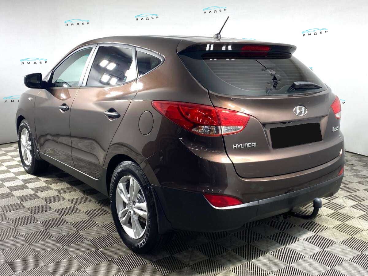 Б/У Хендай ай-икс35 2010 года. Фото: #6